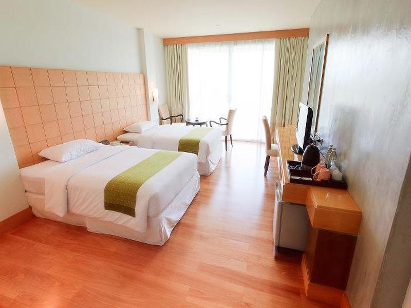 Uniland Golf & Resort Nakhon Pathom Eksteriør billede